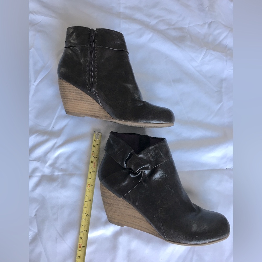 Blowfish dark brown wedge booties, 7.5